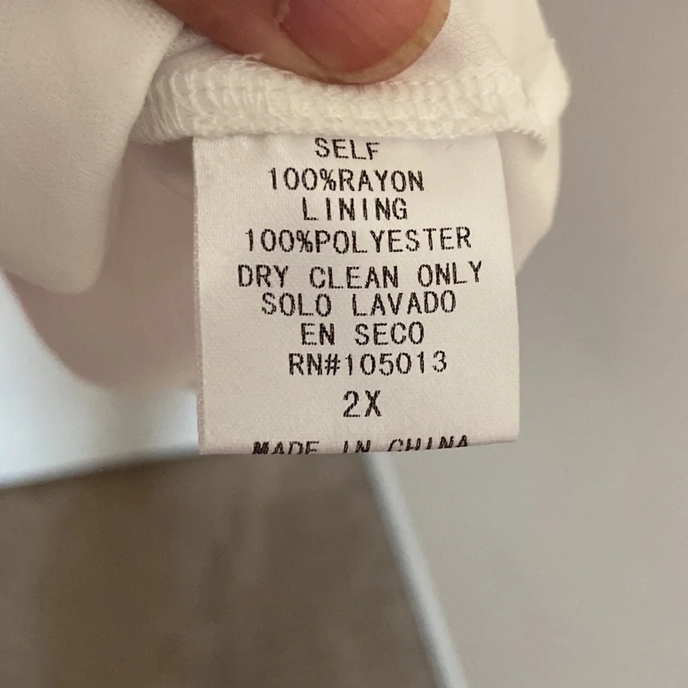 Emily Wonder  dress - Picture 6 of 8